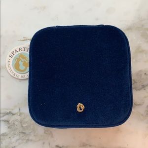NWT Navy Velvet travel jewelry case